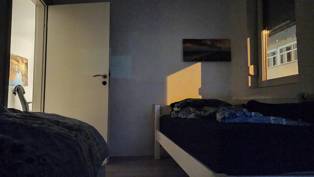 Gece Fotoğrafçılığında Telefon Kamerası Sensör Boyutu Neden Önemli?